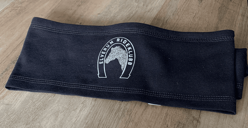 Pannebånd med glitterlogo 